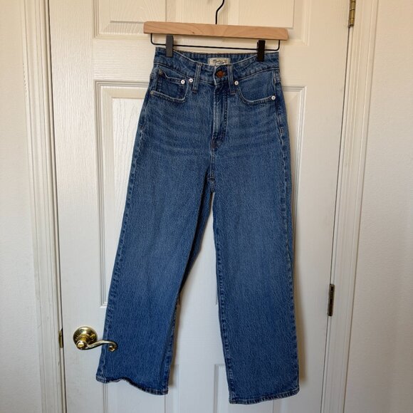 The Curvy Perfect Vintage Wide-Leg Crop Jean (25, Cresslow Wash) - Picture 5 of 12